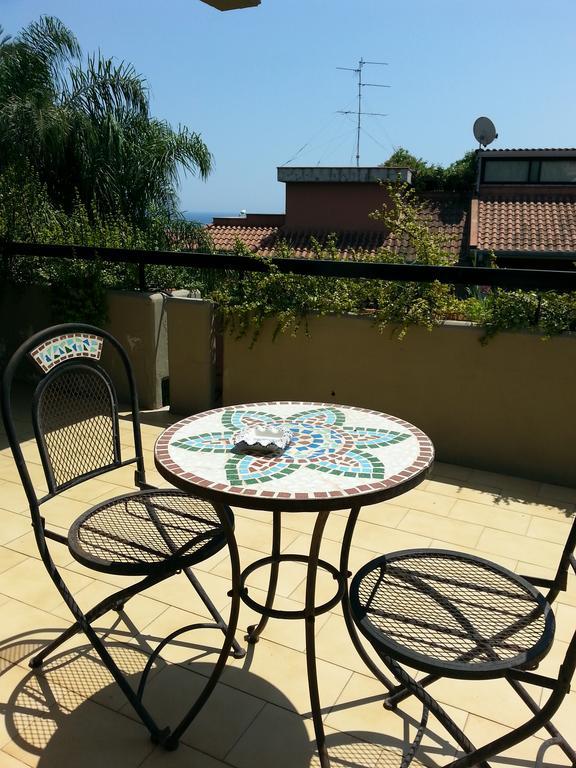 Porto Ulisse Bed and Breakfast Catania Eksteriør billede