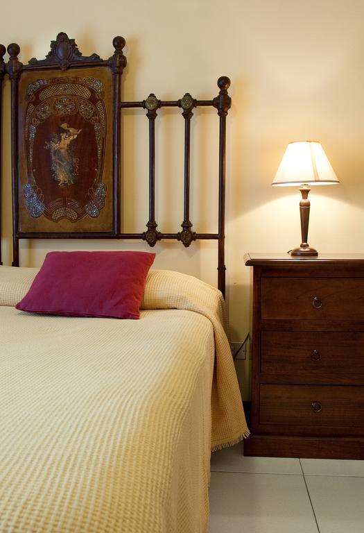 Porto Ulisse Bed and Breakfast Catania Eksteriør billede