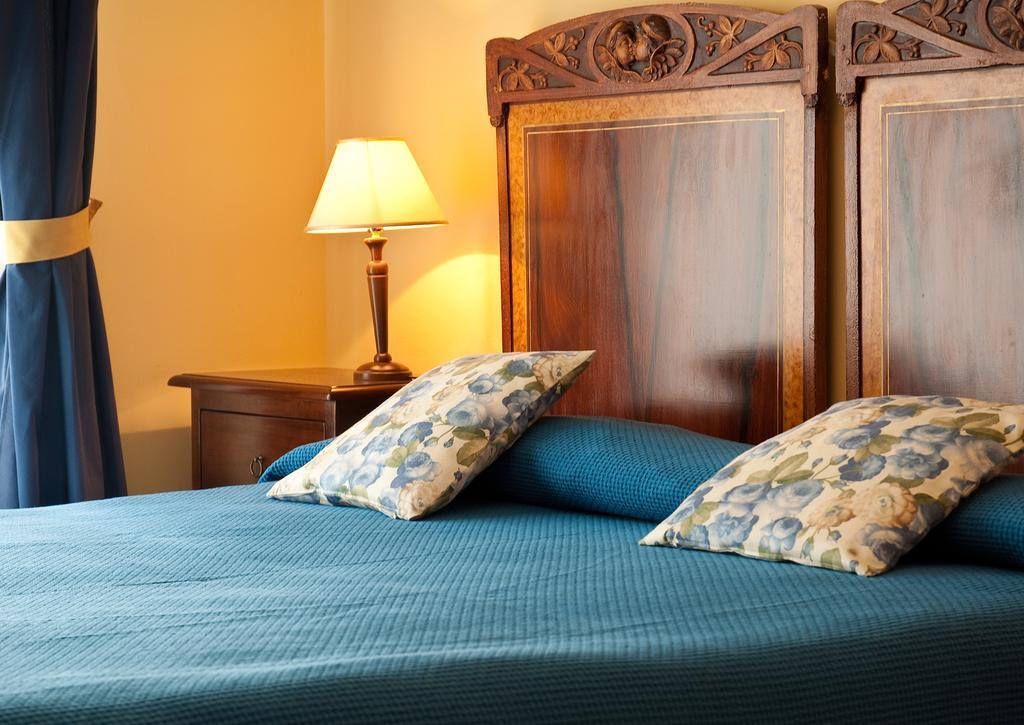 Porto Ulisse Bed and Breakfast Catania Eksteriør billede
