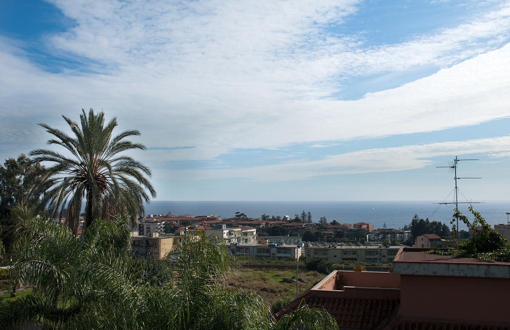 Porto Ulisse Bed and Breakfast Catania Eksteriør billede
