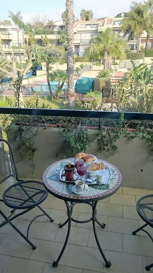 Porto Ulisse Bed and Breakfast Catania Eksteriør billede